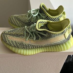 Women’s Yeezy shoes